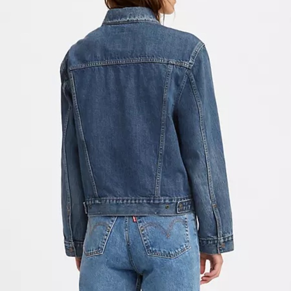 Levi’s | 3 in 1 Trucker Jacket in Three Moves Medium Wash - Picture 4 of 16